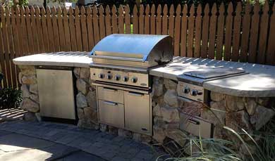 outdoor-kitchen-installation